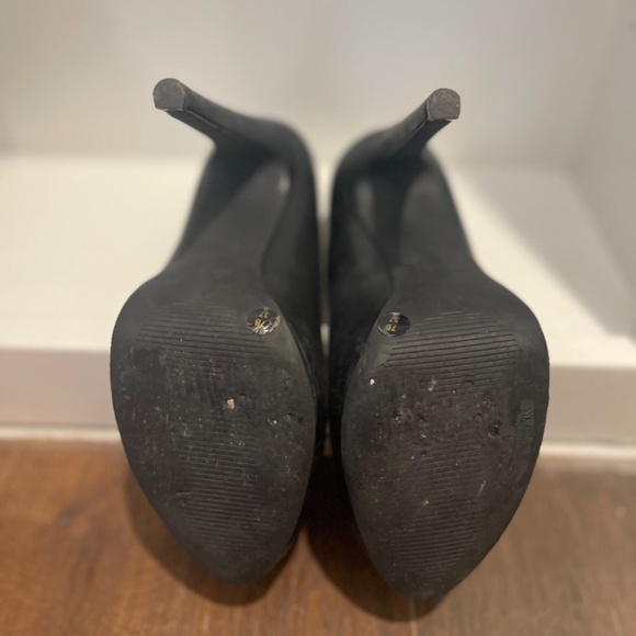 Jessica Simpson black platform heels - Picture 2 of 4